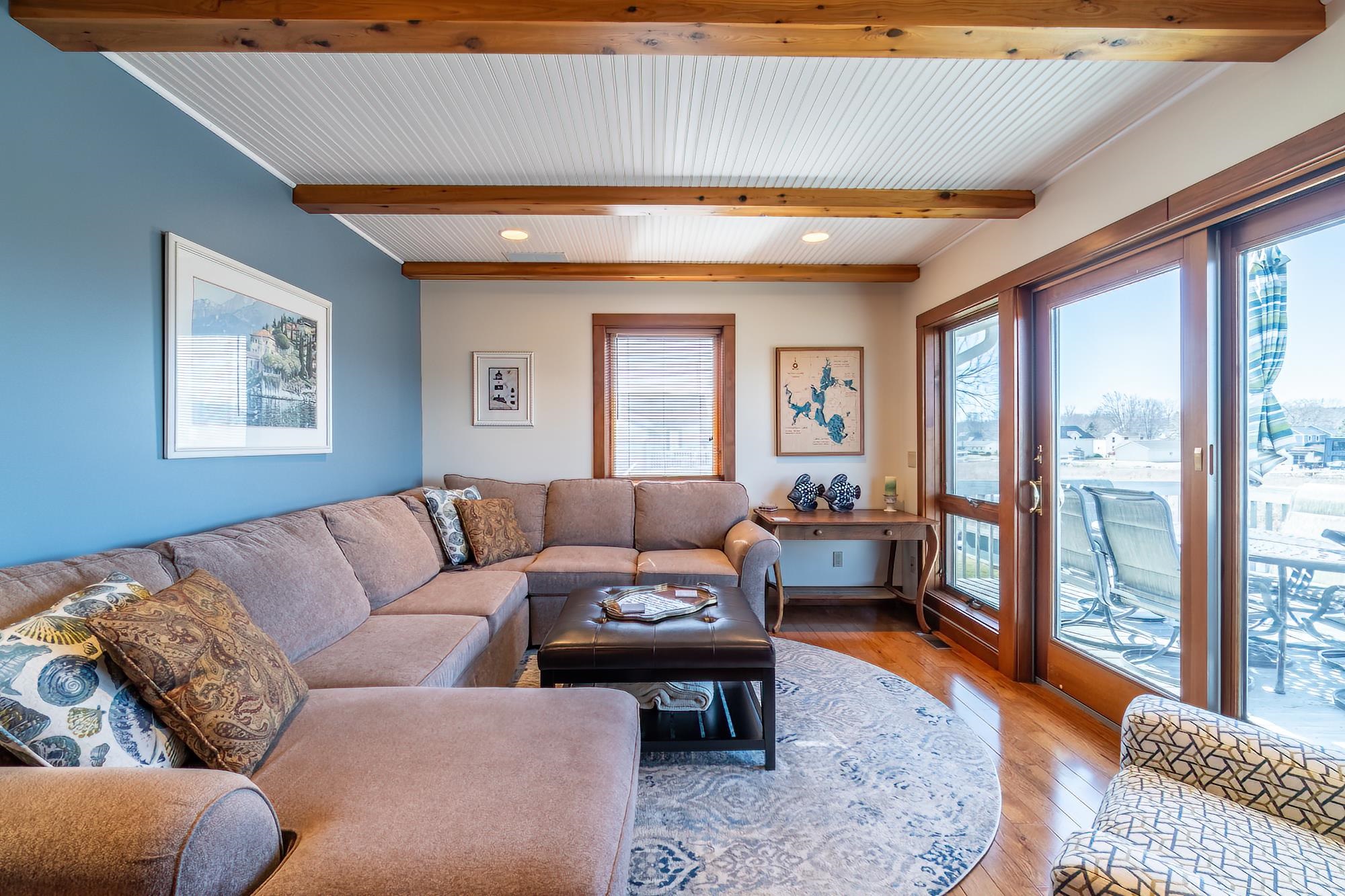 240 lane 852 Snow Lake