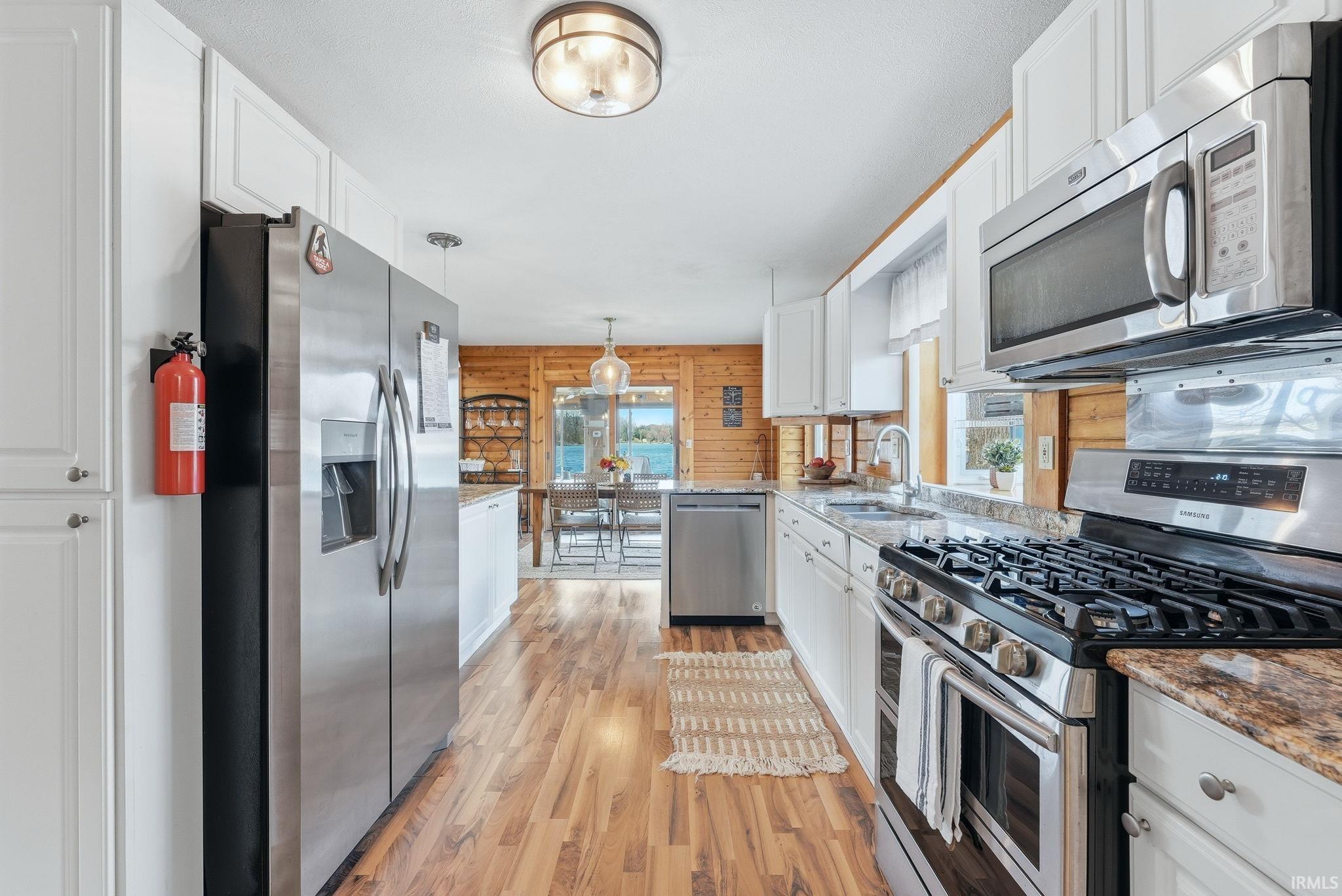 1145 Lakeshore Drive
