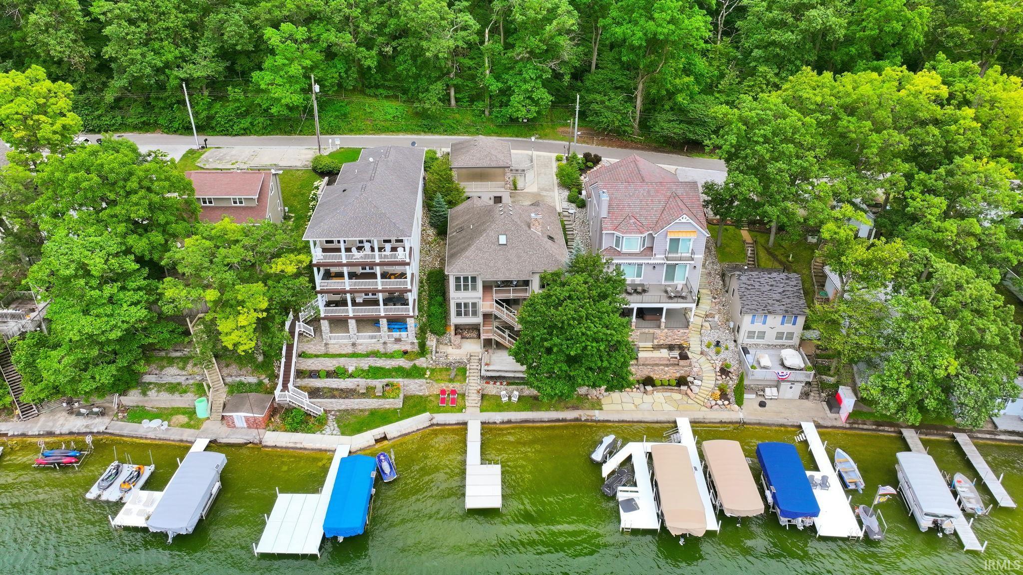900 Ln 105 Lake James