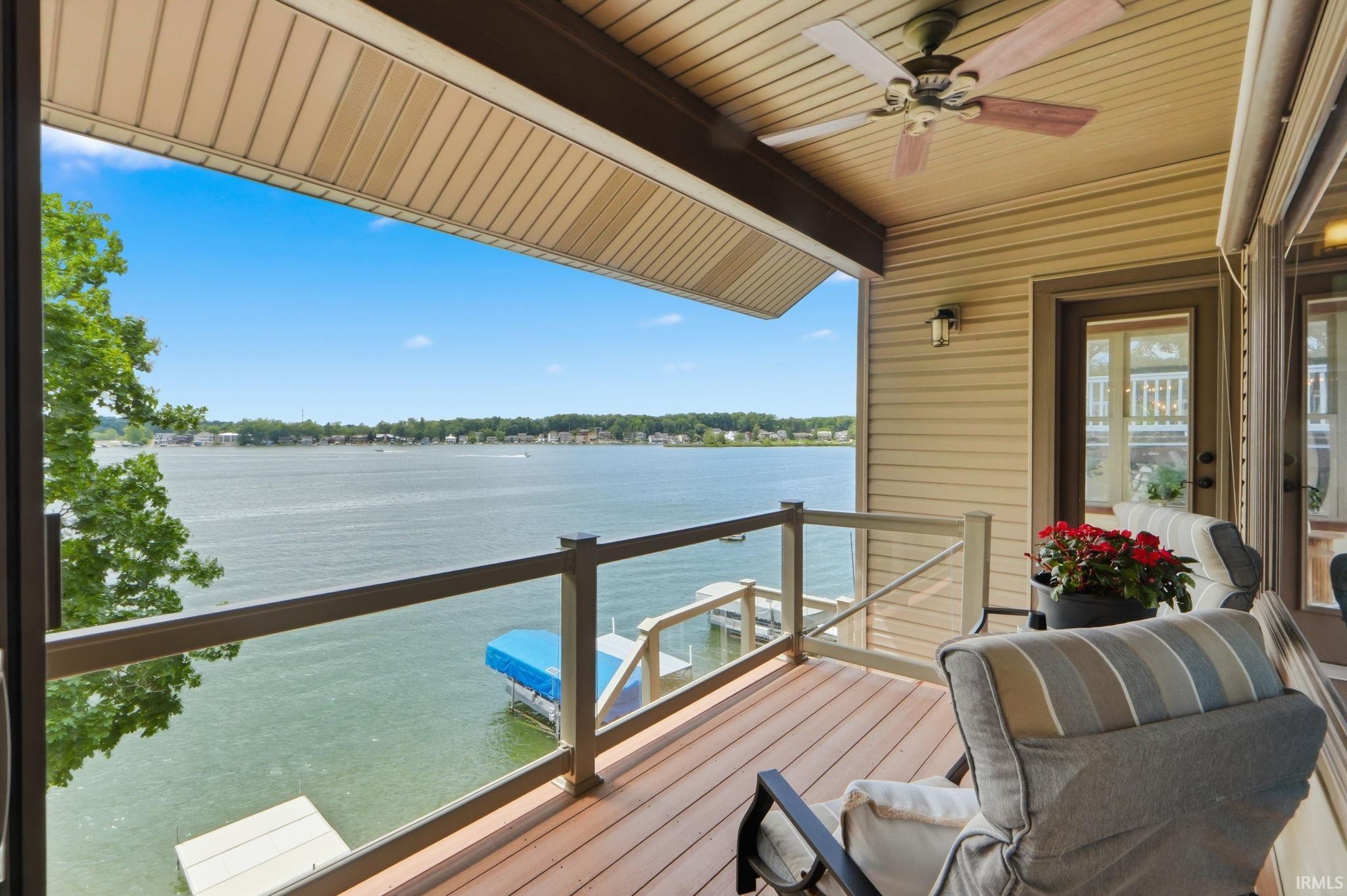 900 Ln 105 Lake James