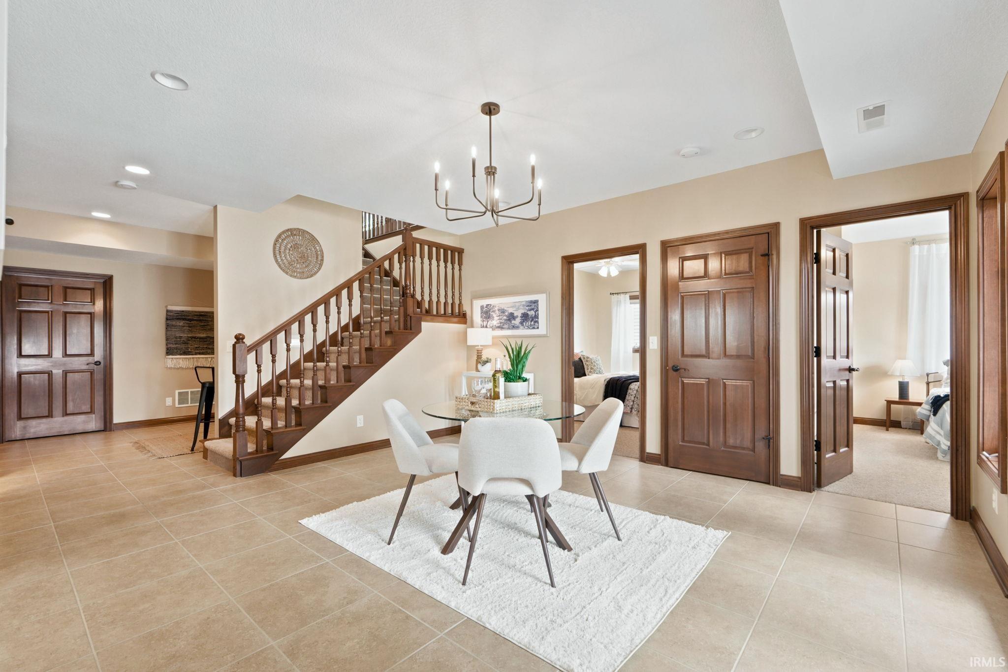 900 Ln 105 Lake James
