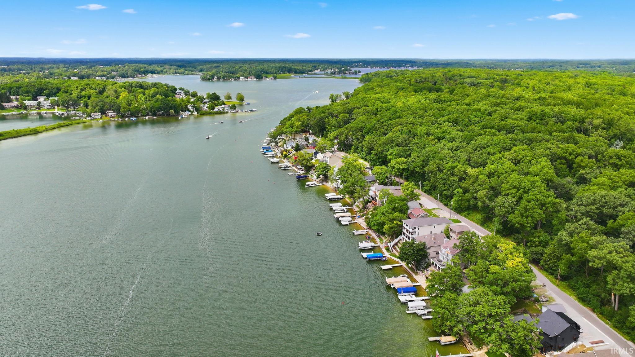 900 Ln 105 Lake James