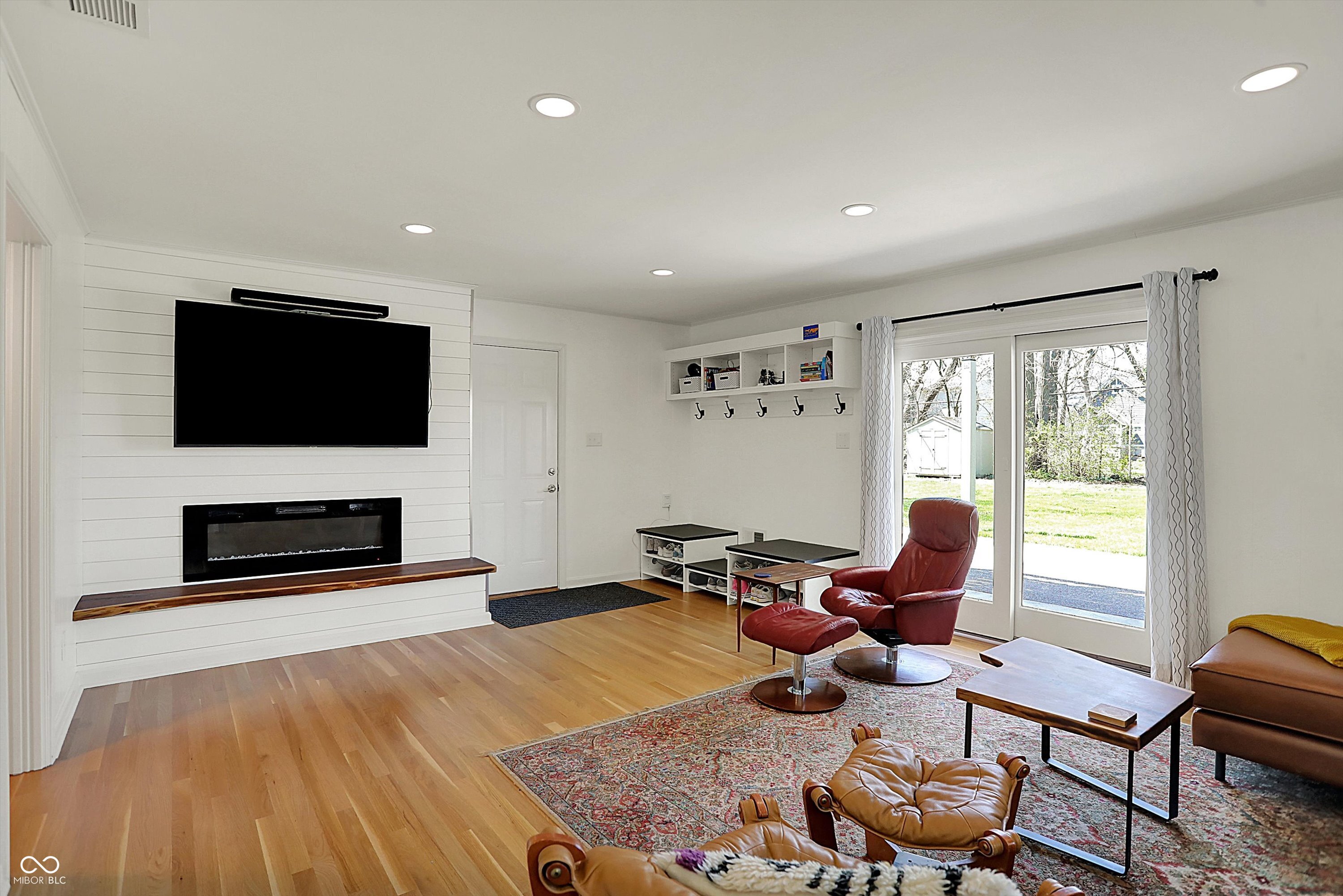 11006 Timber Lane