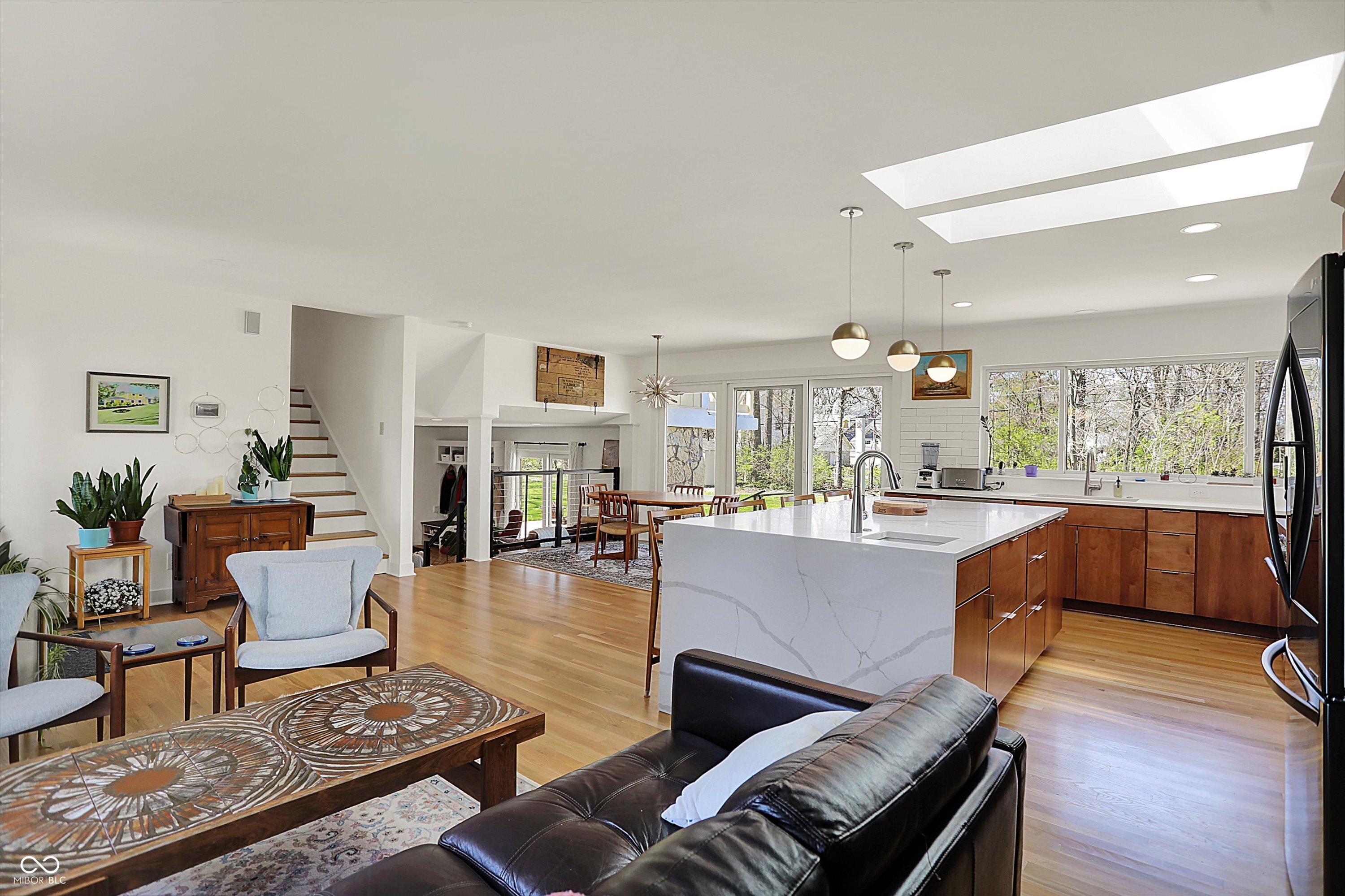 11006 Timber Lane