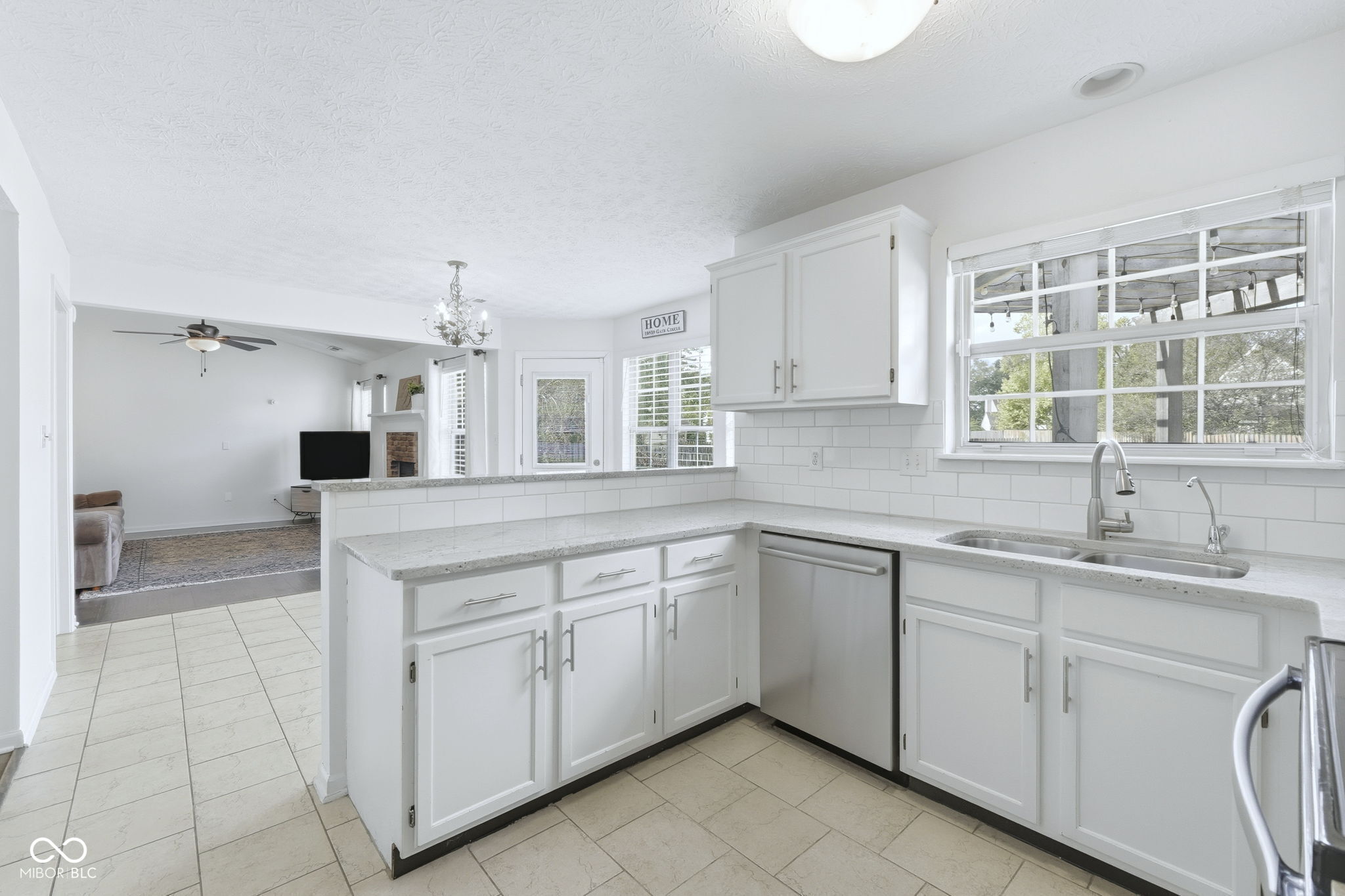10959 Gate Circle
