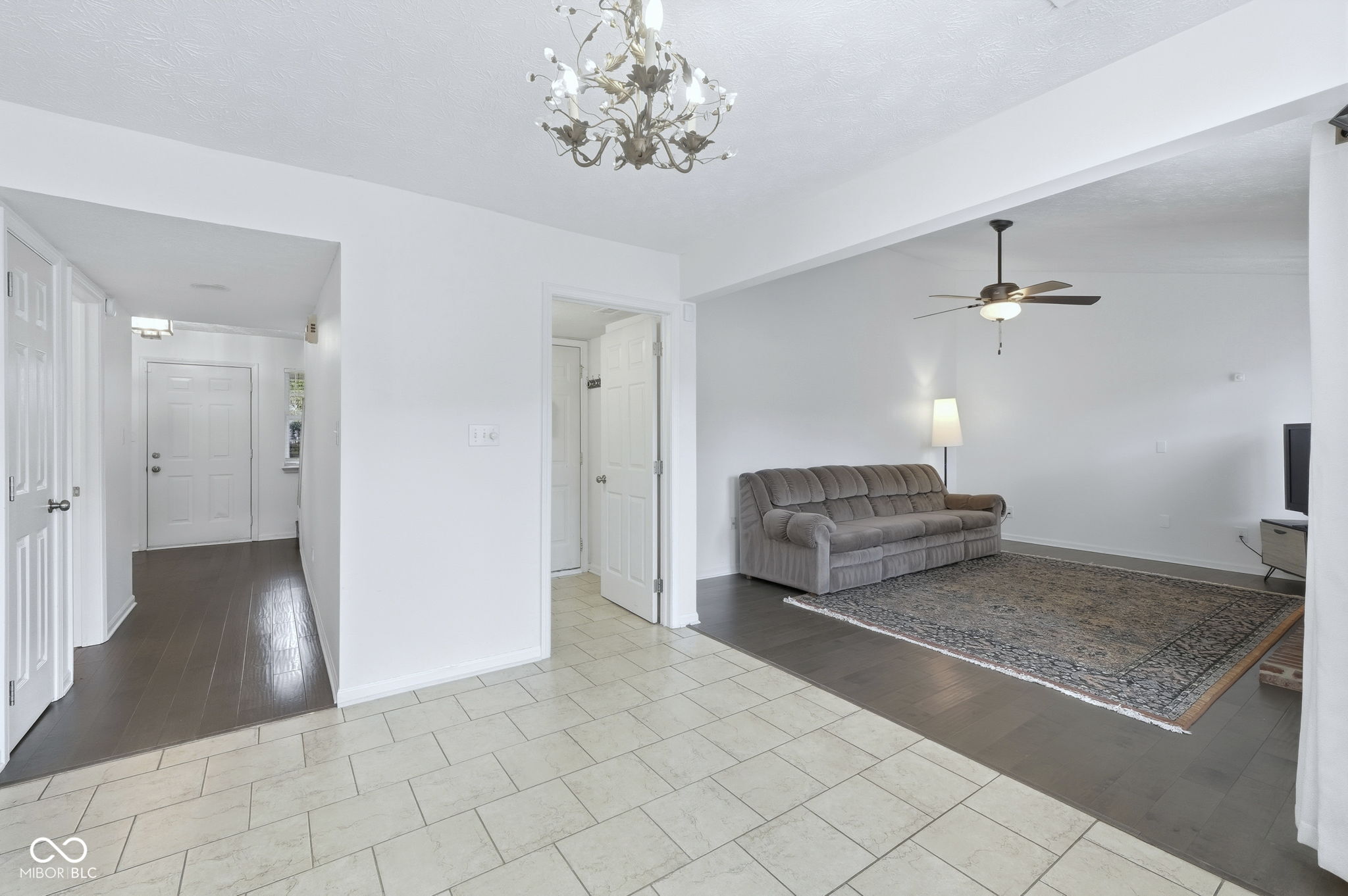 10959 Gate Circle