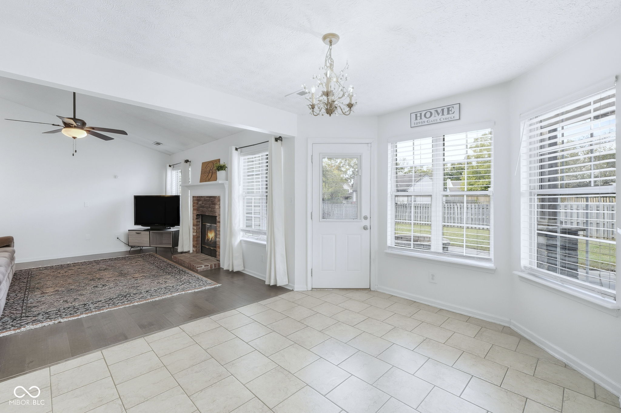 10959 Gate Circle