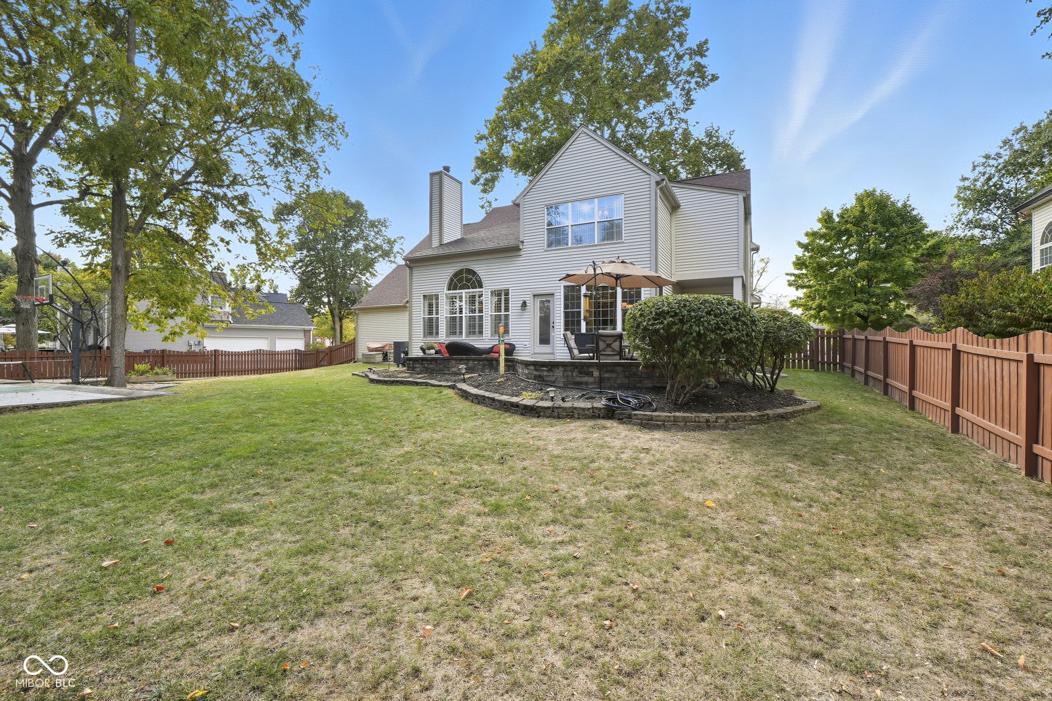 141 E Columbine Lane