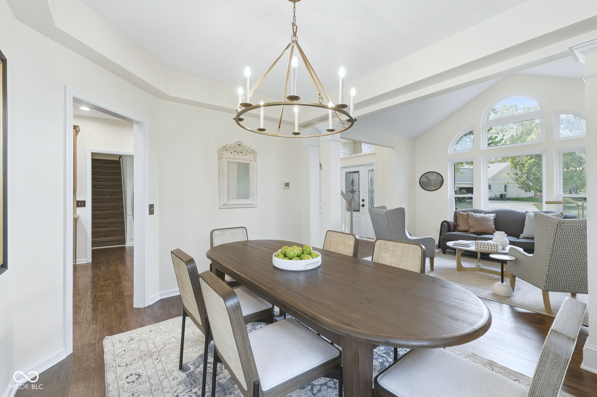 141 E Columbine Lane