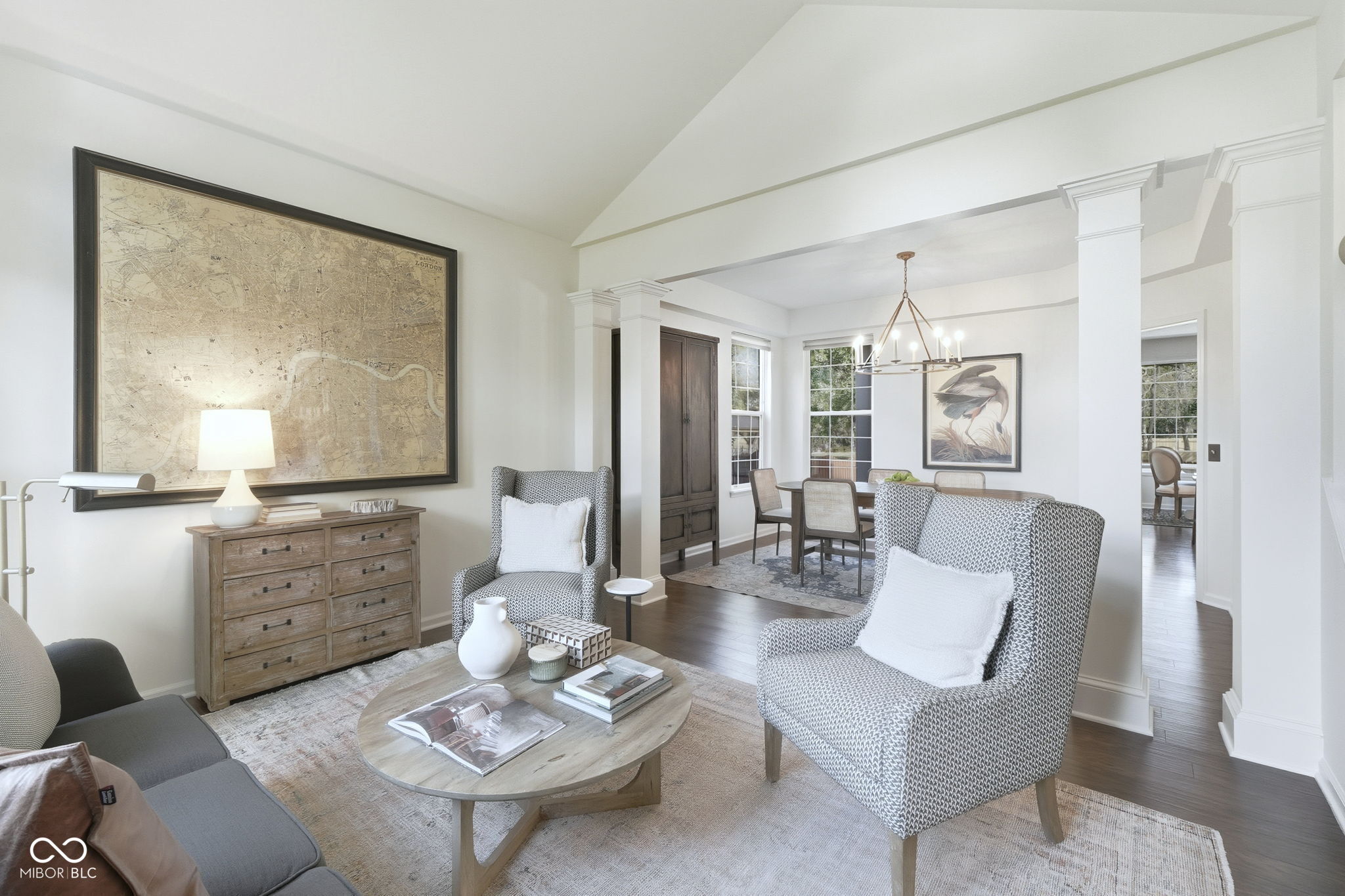 141 E Columbine Lane