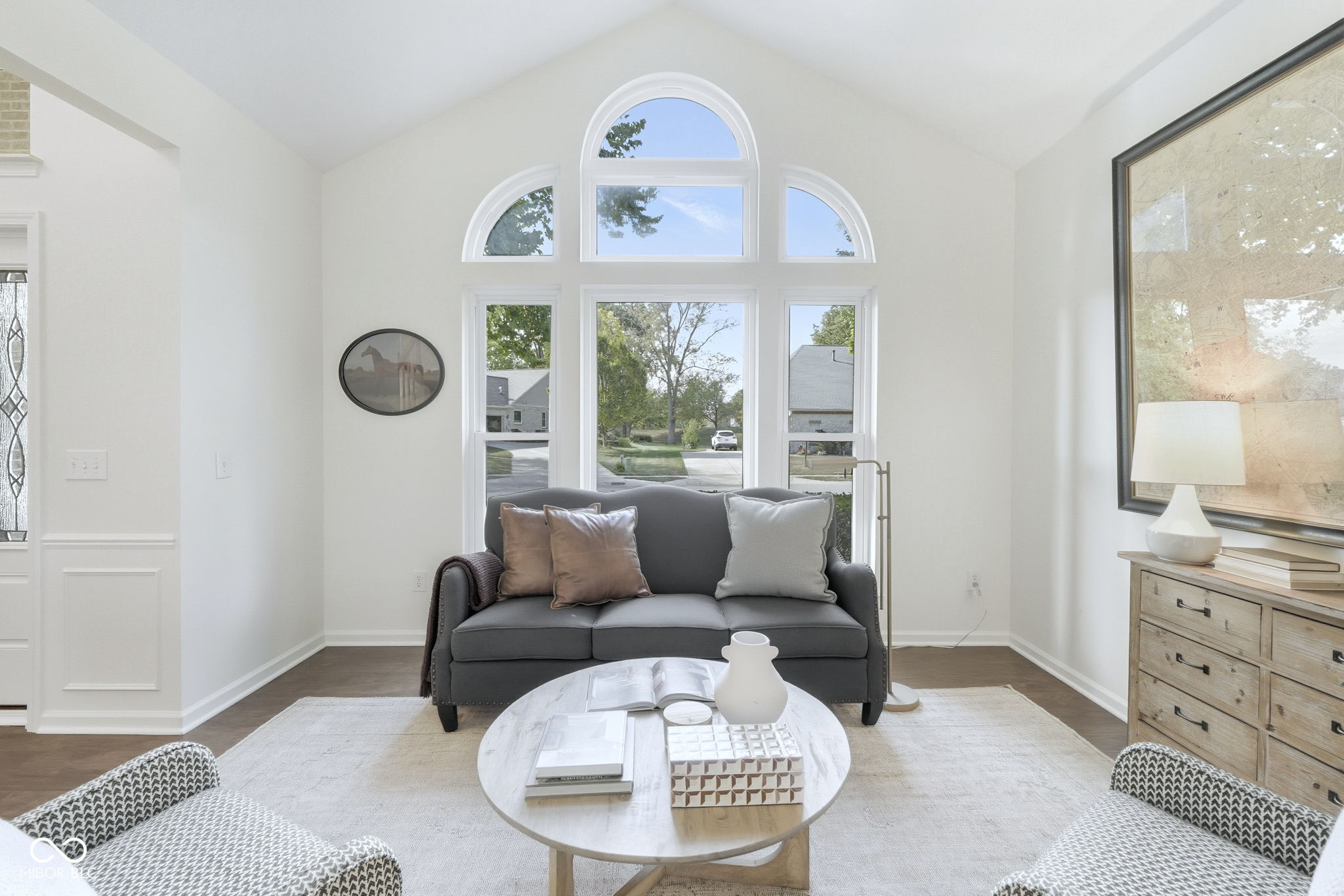 141 E Columbine Lane