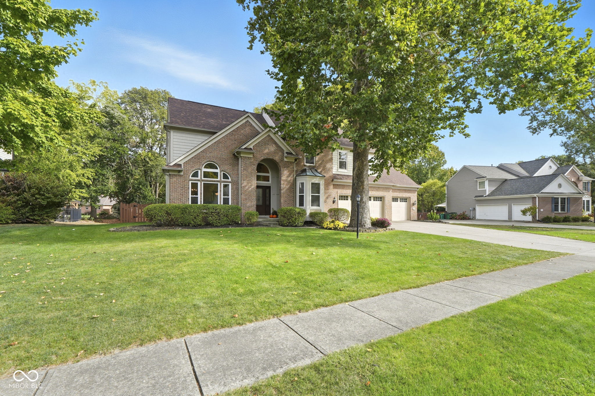 141 E Columbine Lane