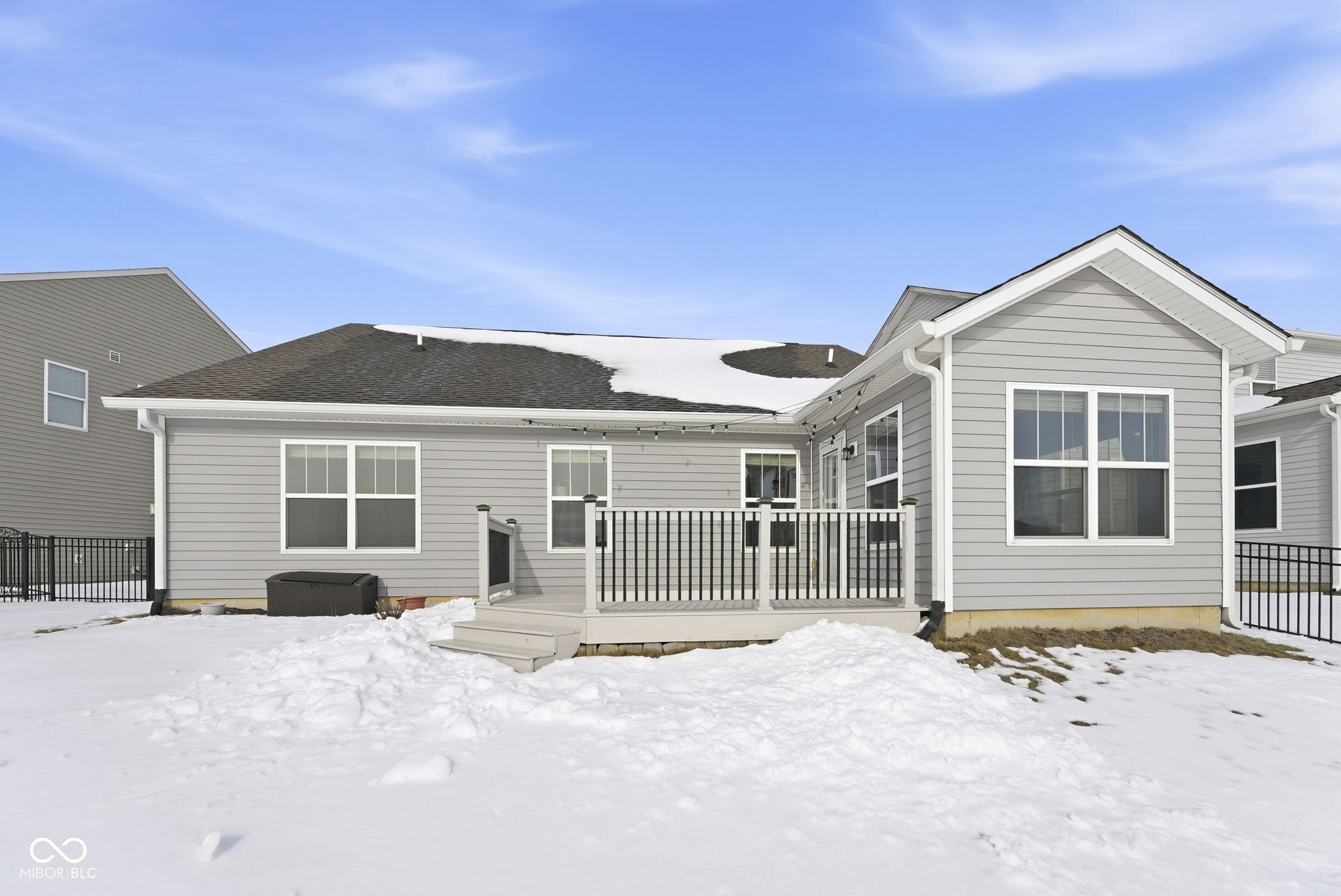 4672 Indigo Blue Boulevard