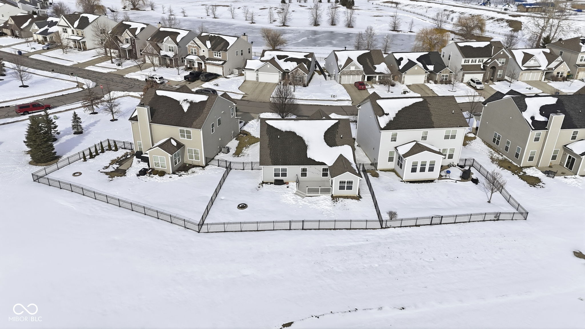 4672 Indigo Blue Boulevard