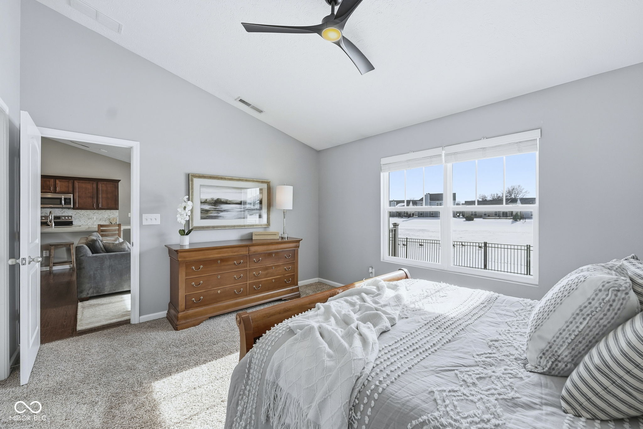 4672 Indigo Blue Boulevard