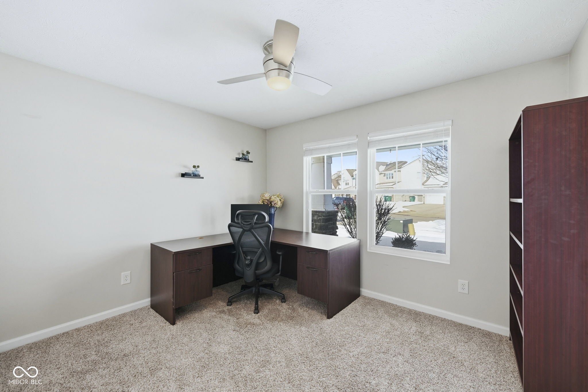 4672 Indigo Blue Boulevard