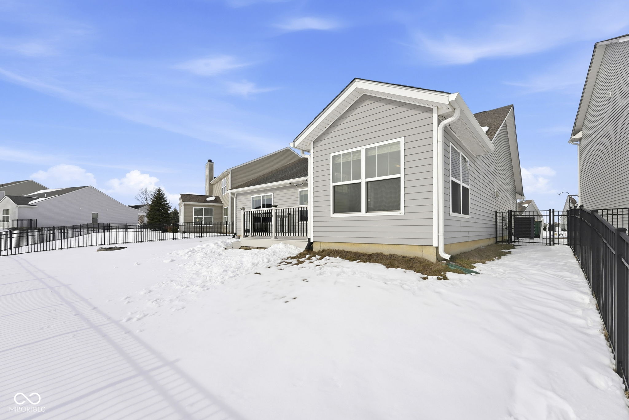 4672 Indigo Blue Boulevard