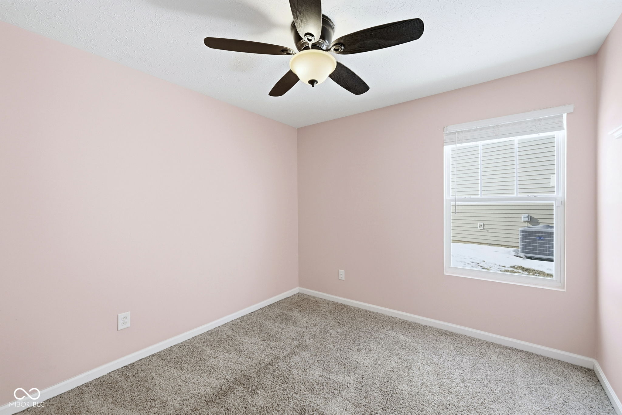 4672 Indigo Blue Boulevard