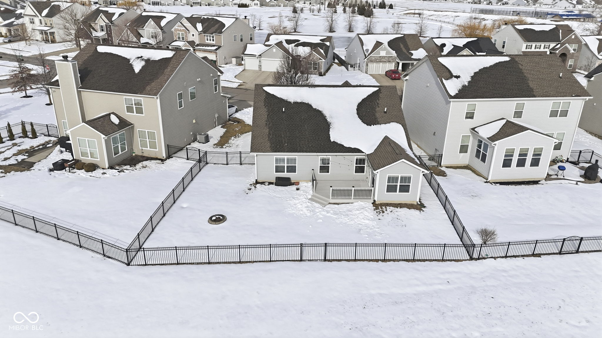 4672 Indigo Blue Boulevard