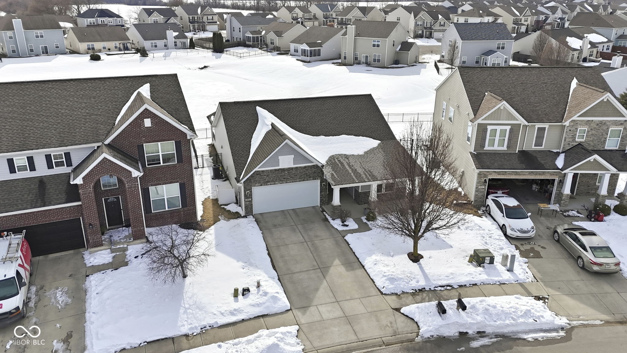 4672 Indigo Blue Boulevard