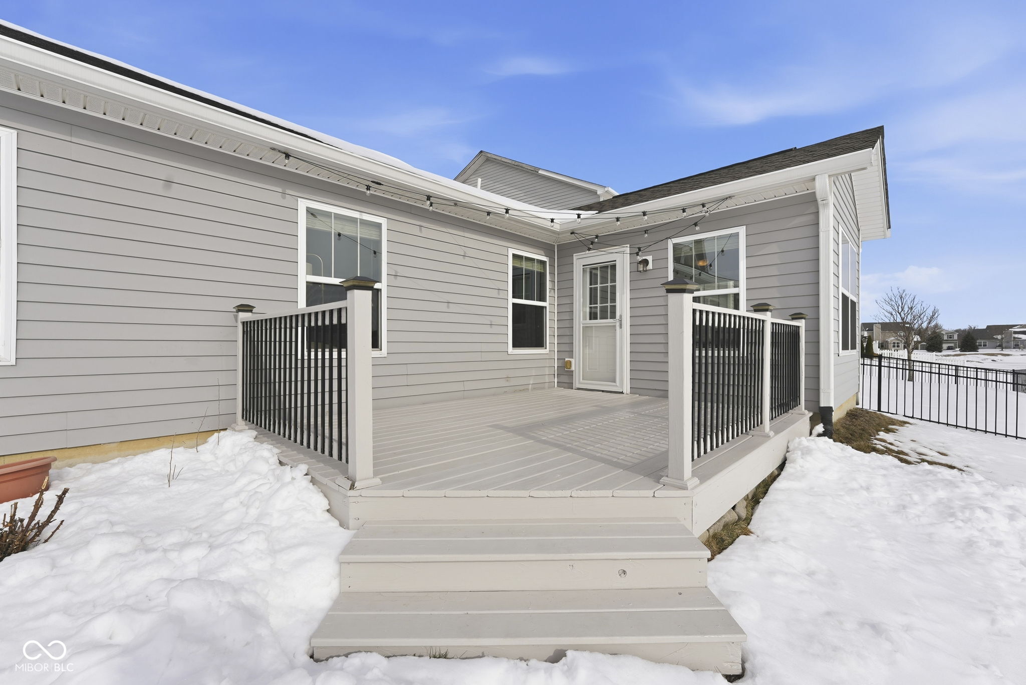 4672 Indigo Blue Boulevard