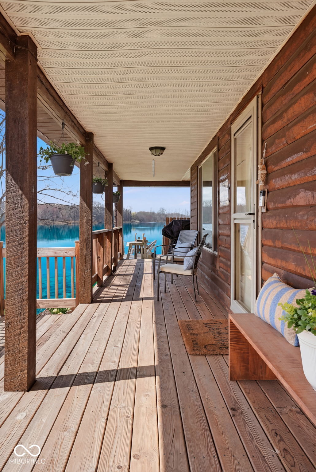 1145 S Lakeshore Drive