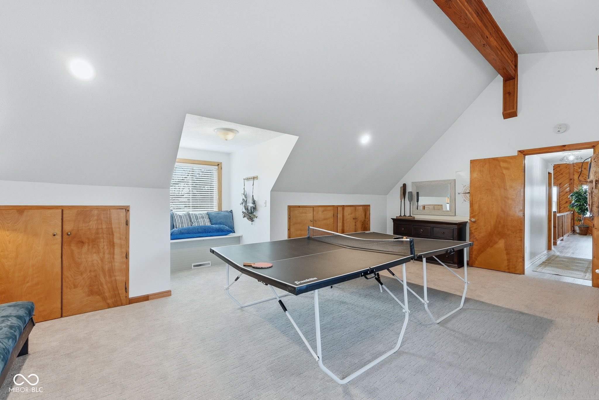 1145 S Lakeshore Drive