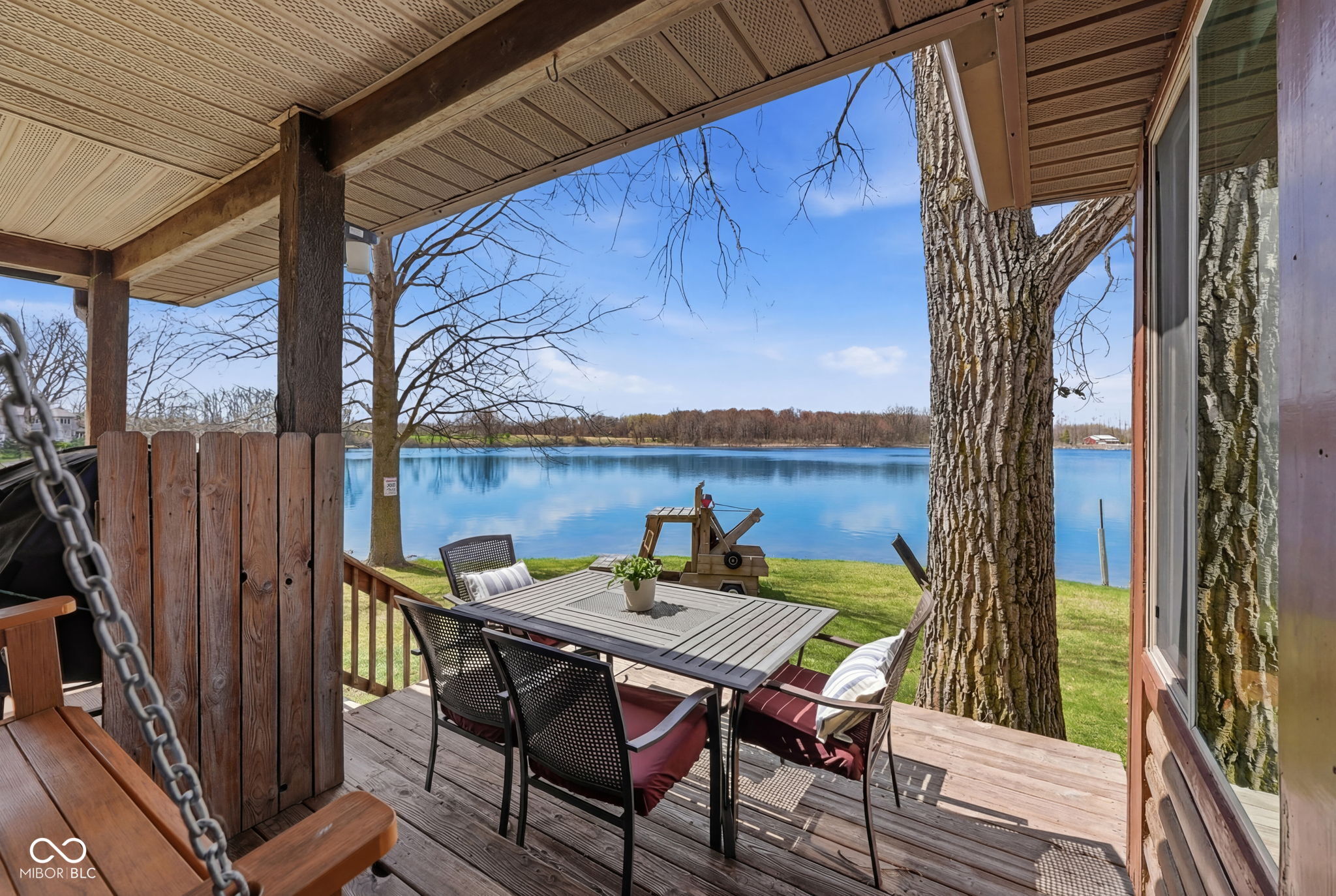 1145 S Lakeshore Drive