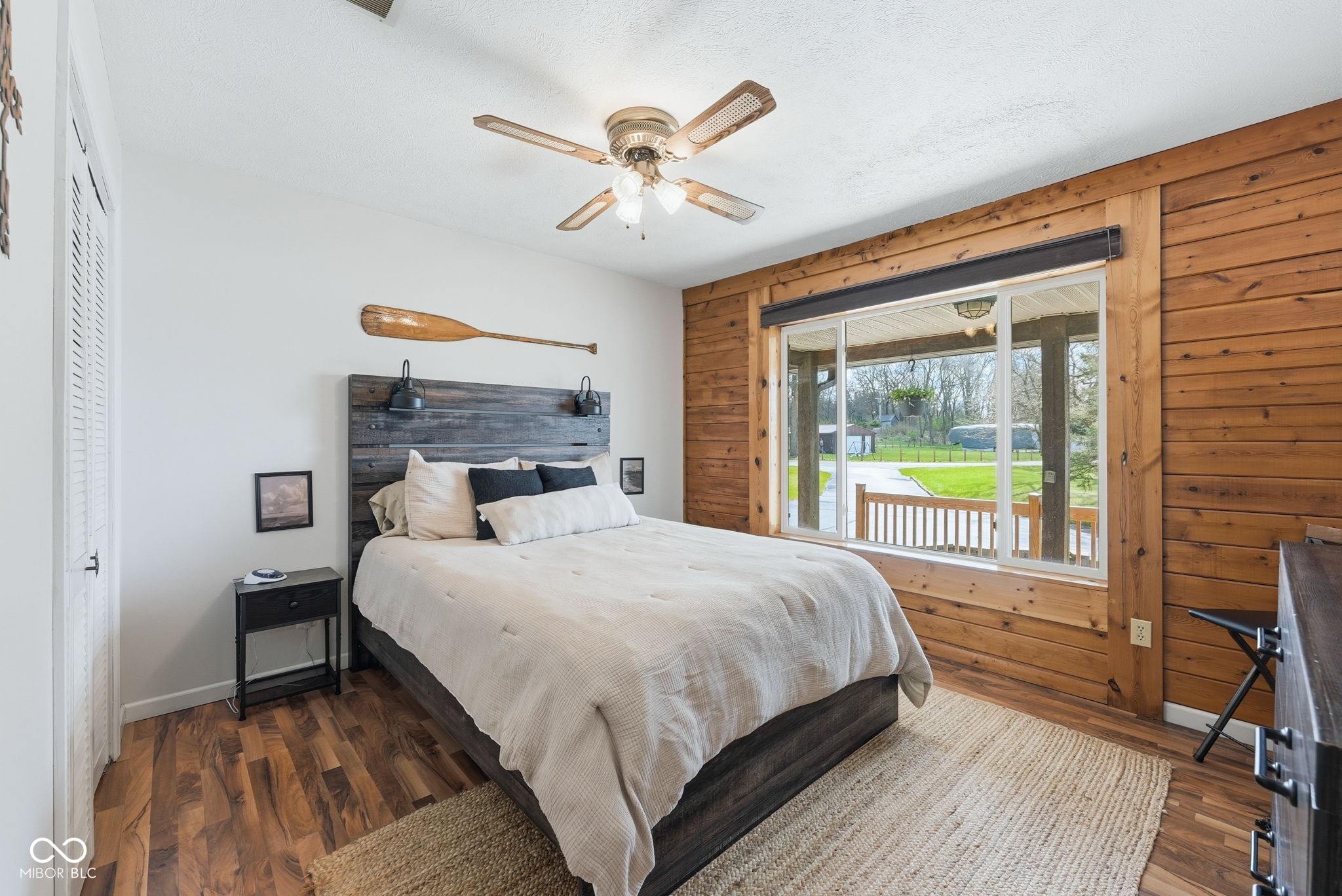 1145 S Lakeshore Drive