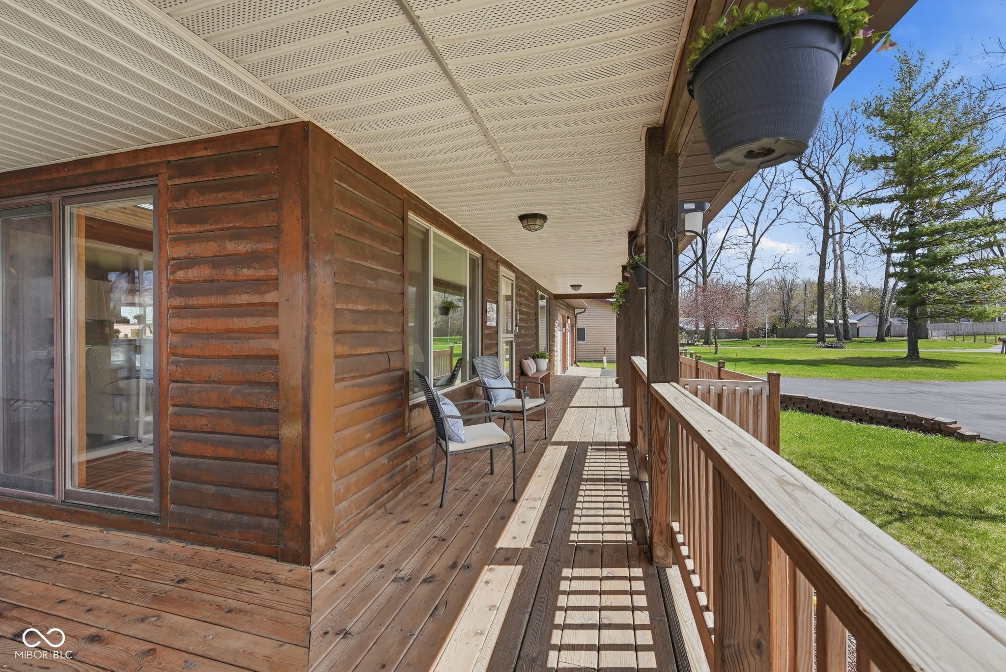 1145 S Lakeshore Drive