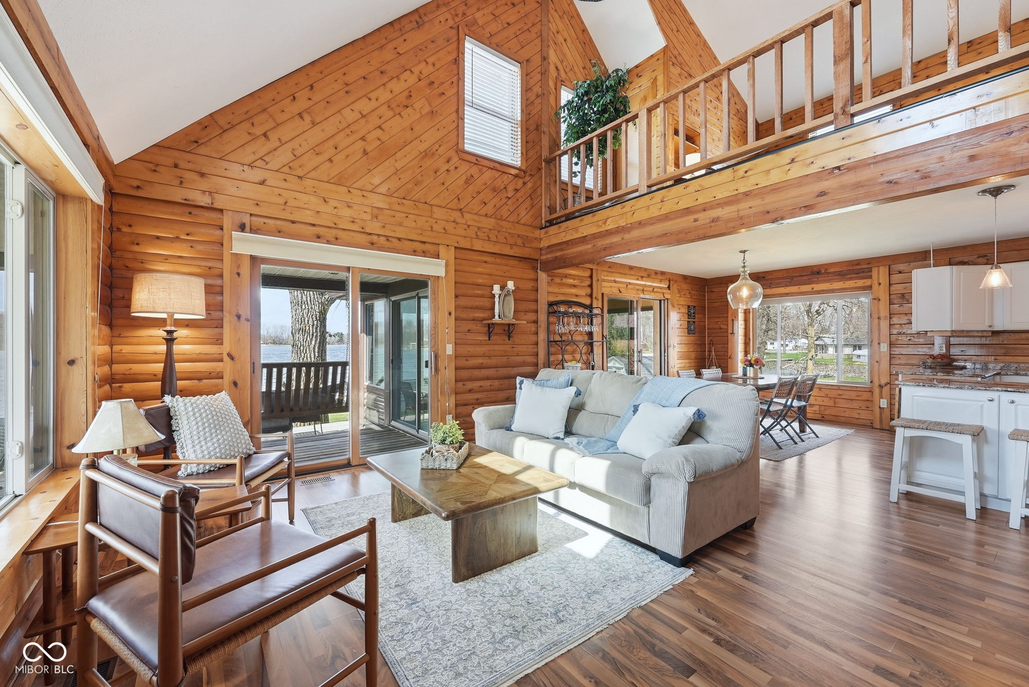 1145 S Lakeshore Drive