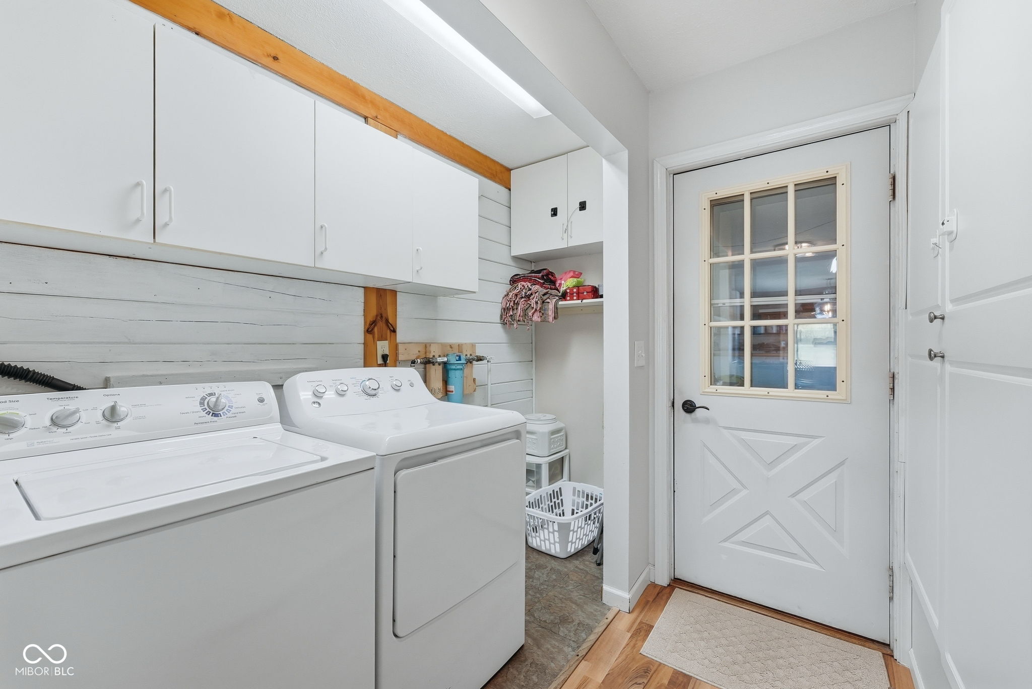 1145 S Lakeshore Drive