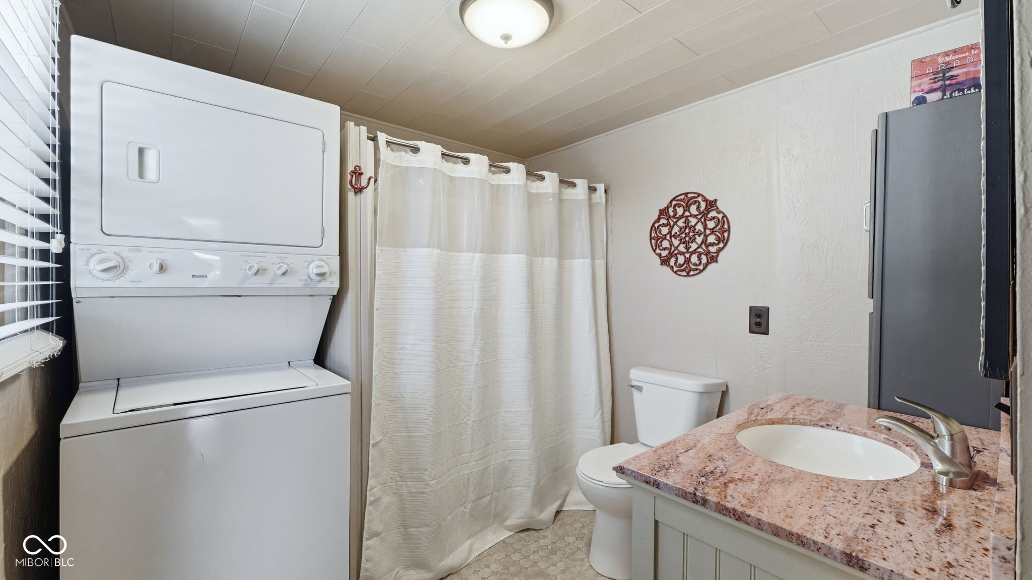 320 Lane 852 Snow Lake