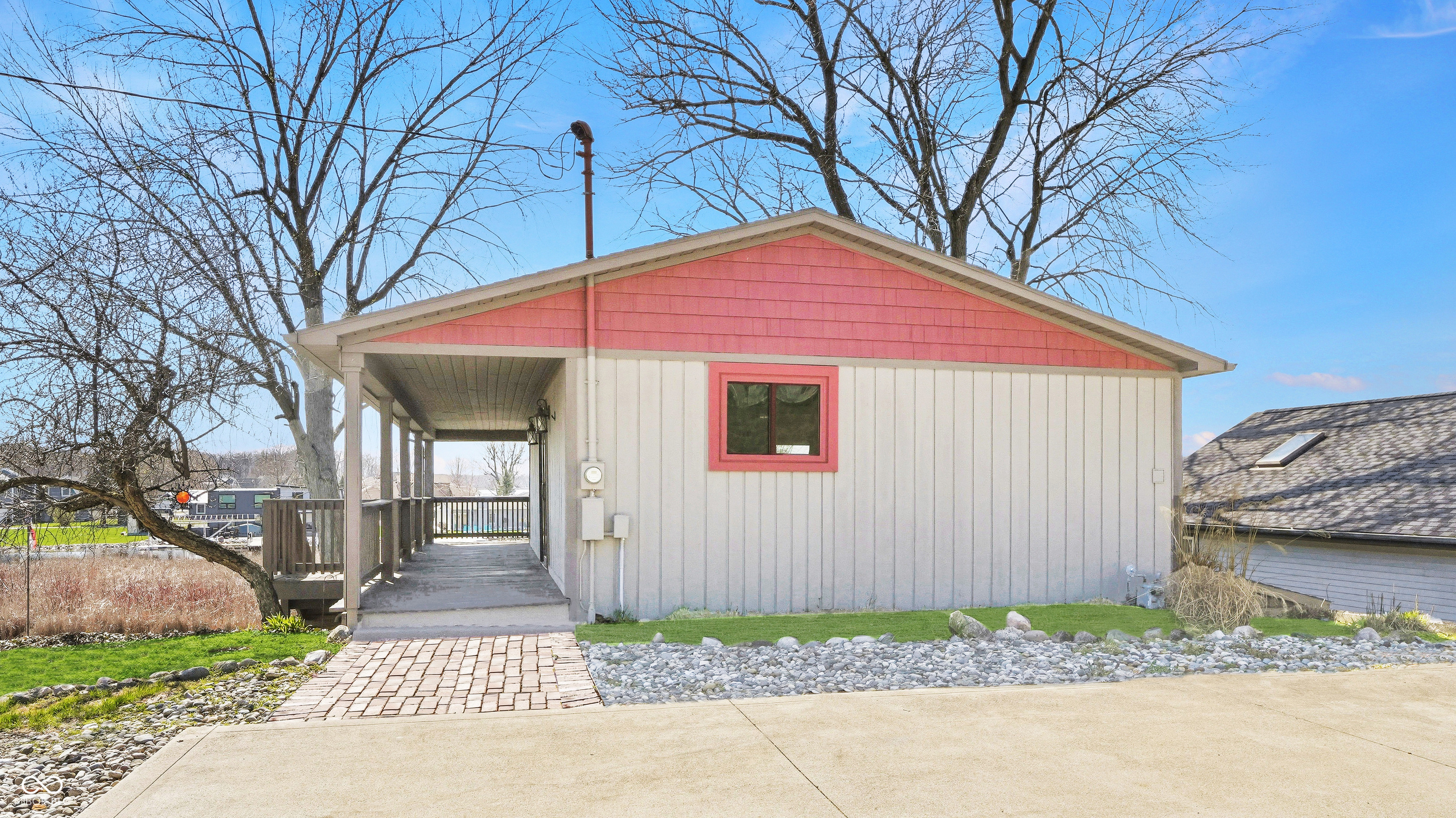 320 Lane 852 Snow Lake