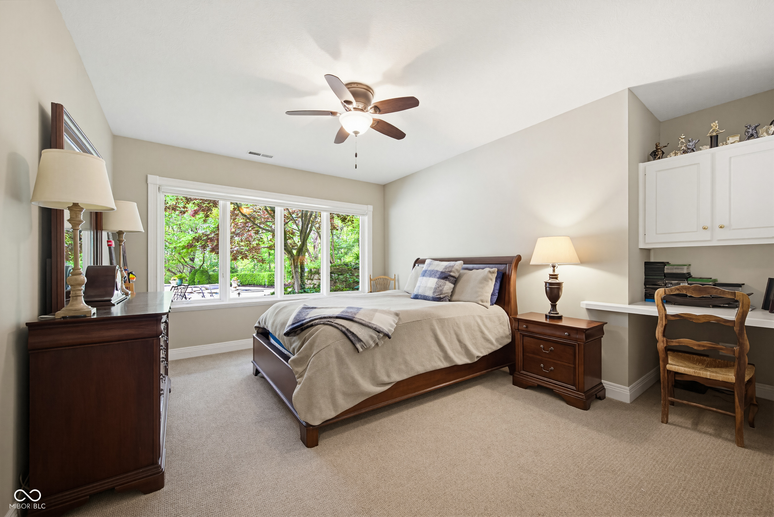 7436 Glenvista Place