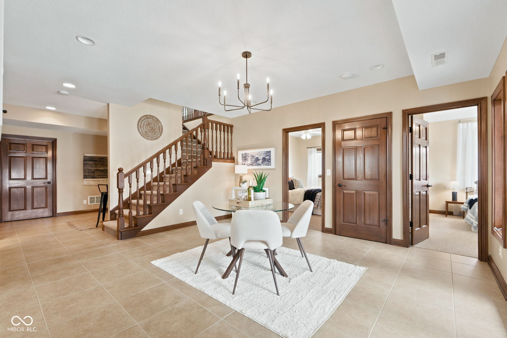 900 Ln 105 Lake James