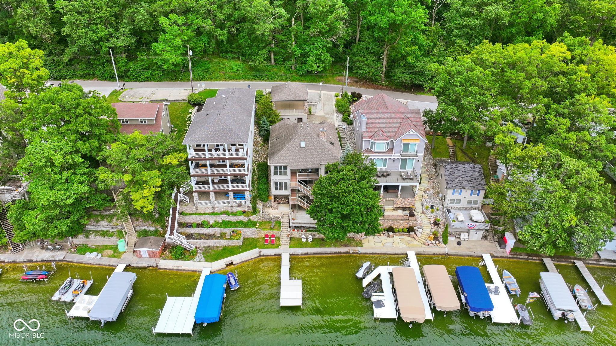 900 Ln 105 Lake James