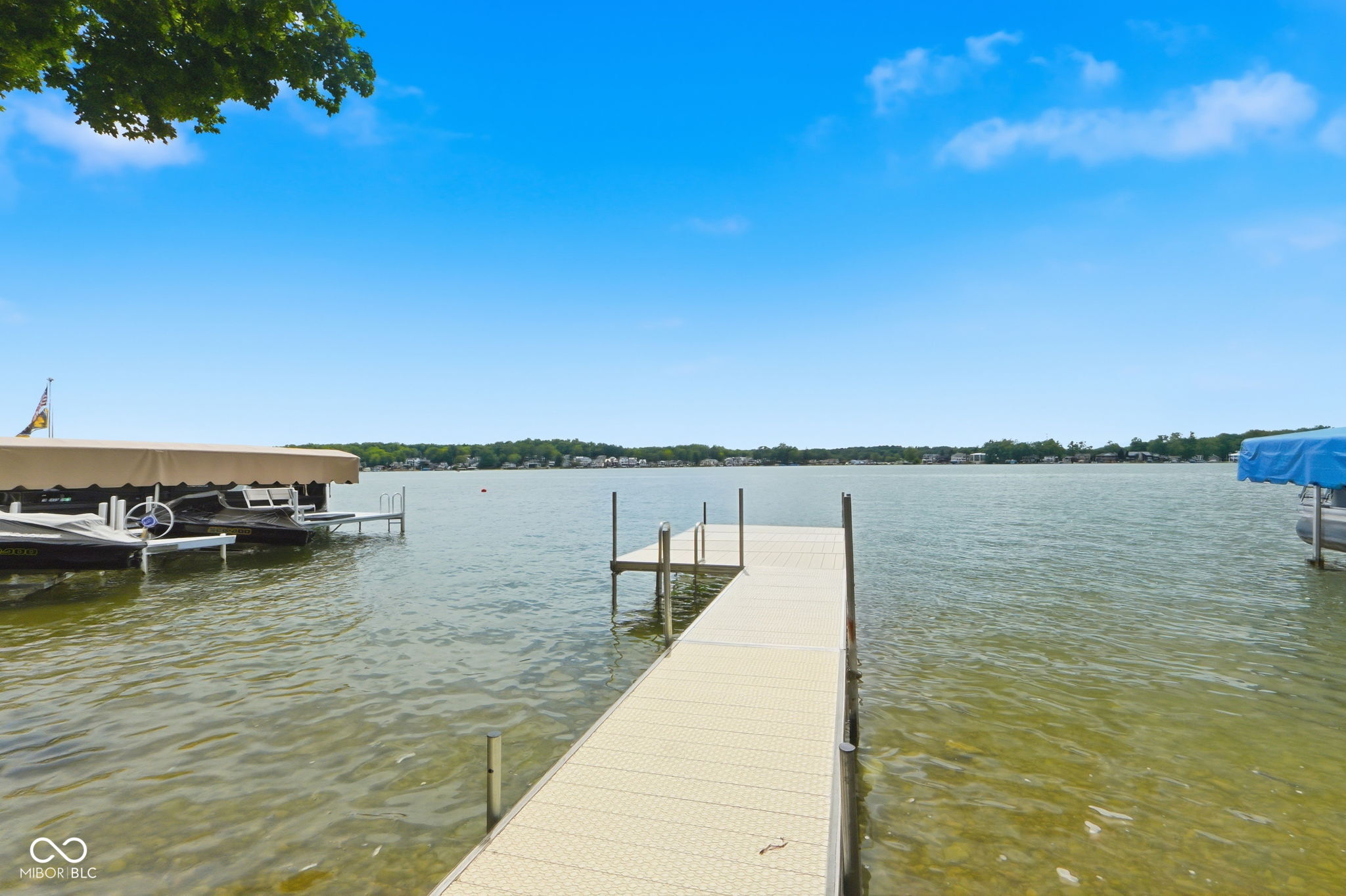 900 Ln 105 Lake James