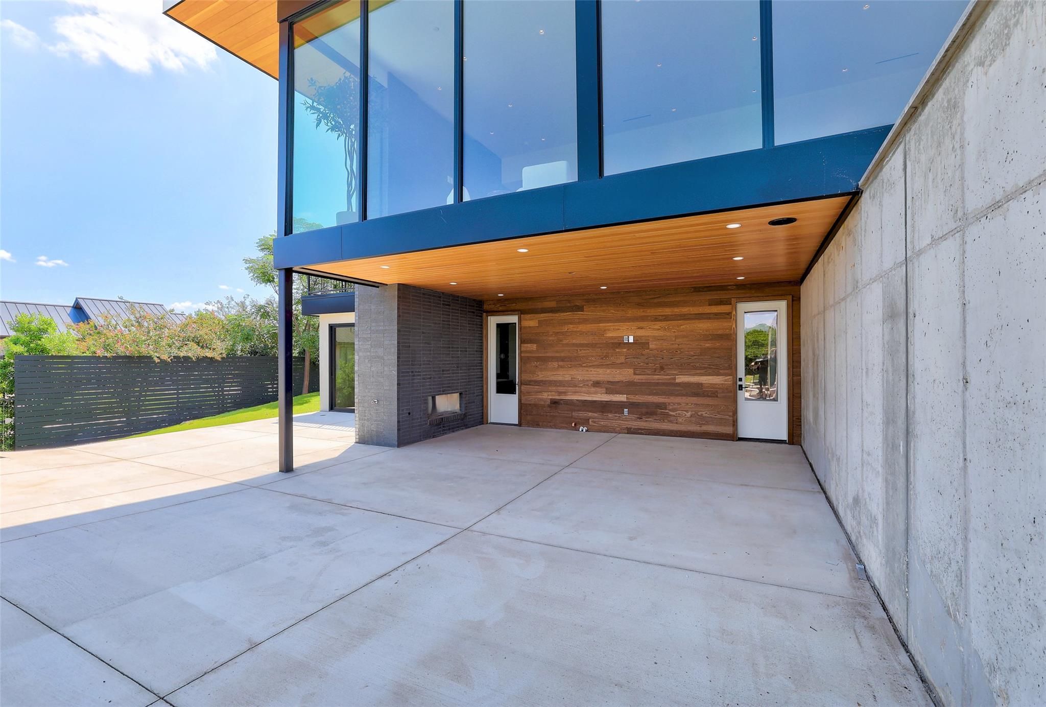 2404 Camino Alto RD