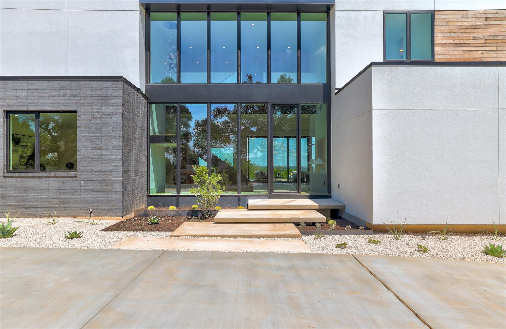 2404 Camino Alto RD