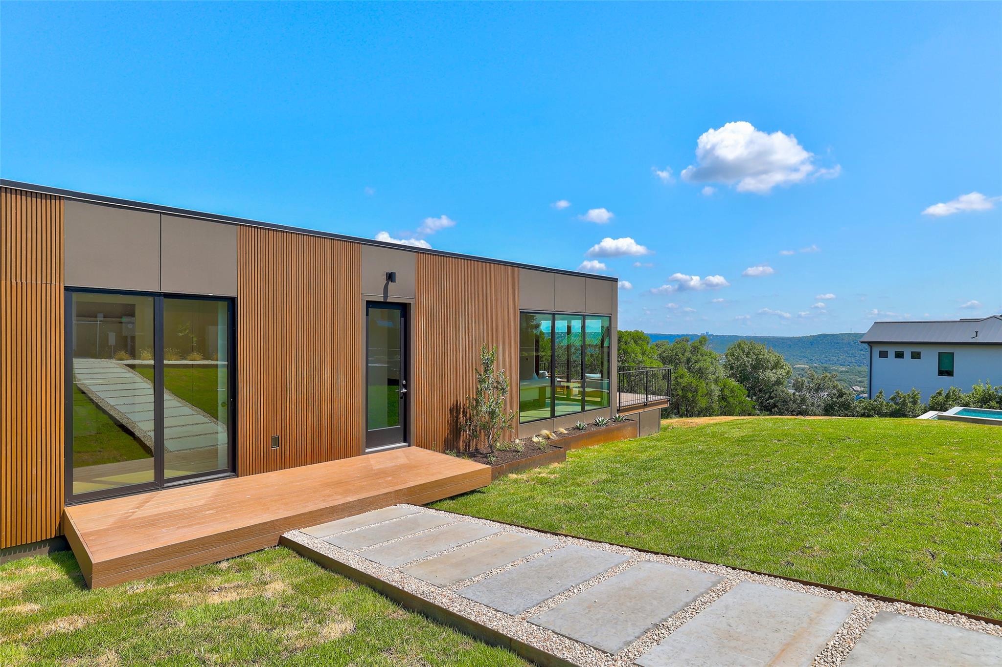 2404 Camino Alto RD