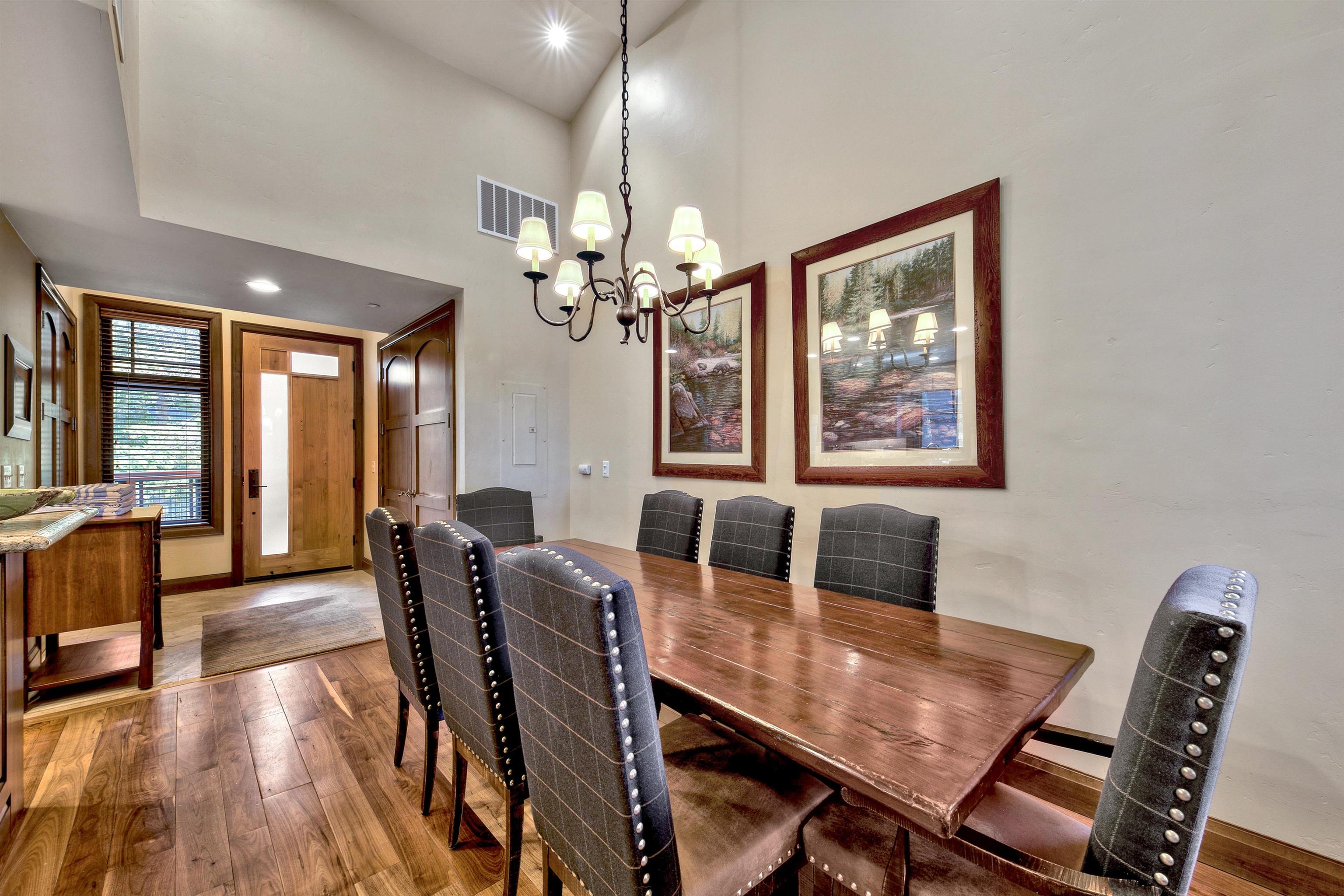 6750 N North Lake Boulevard # 16F Unit: #16F