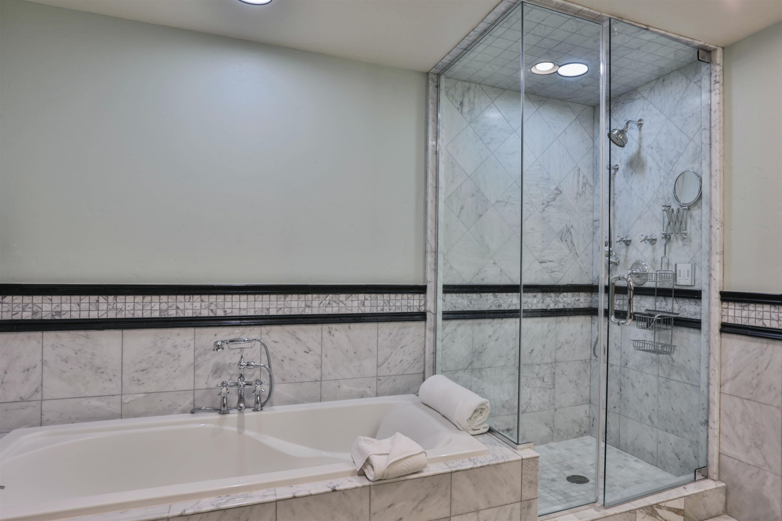 6750 North Lake Boulevard # 9F Unit: #9F