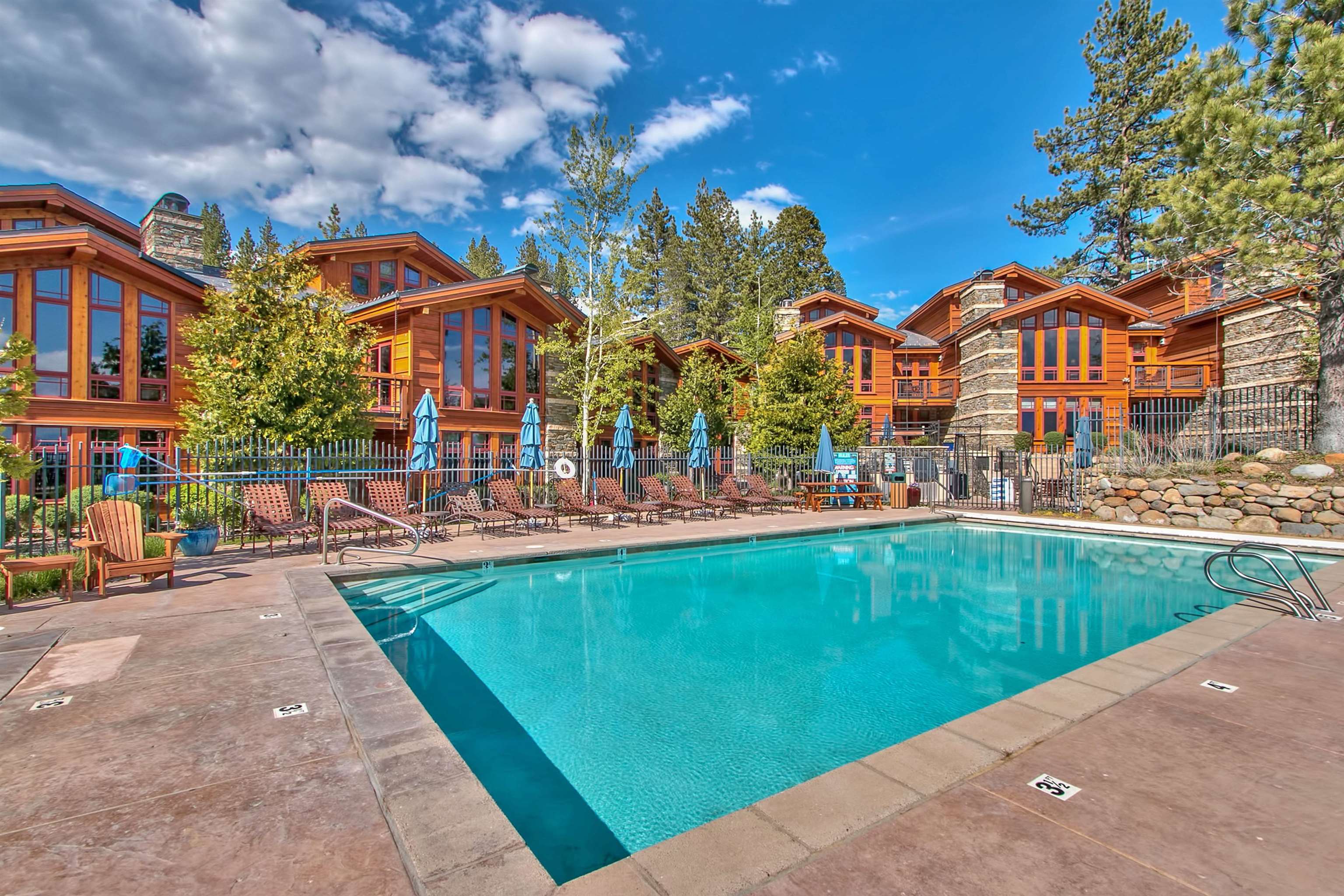 6750 N North Lake Boulevard # D Unit: #1 D