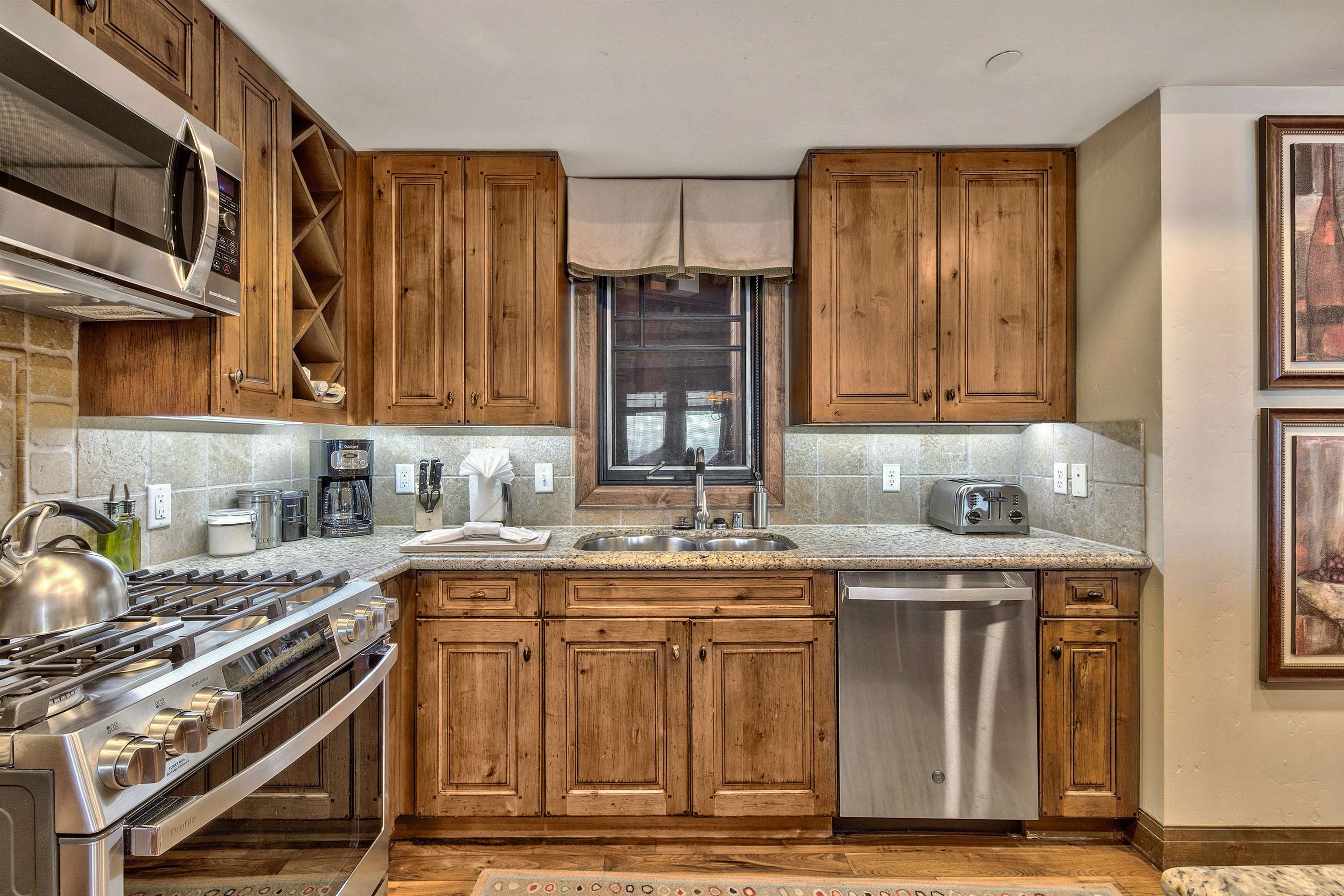 6750 N North Lake Boulevard # D Unit: #1 D