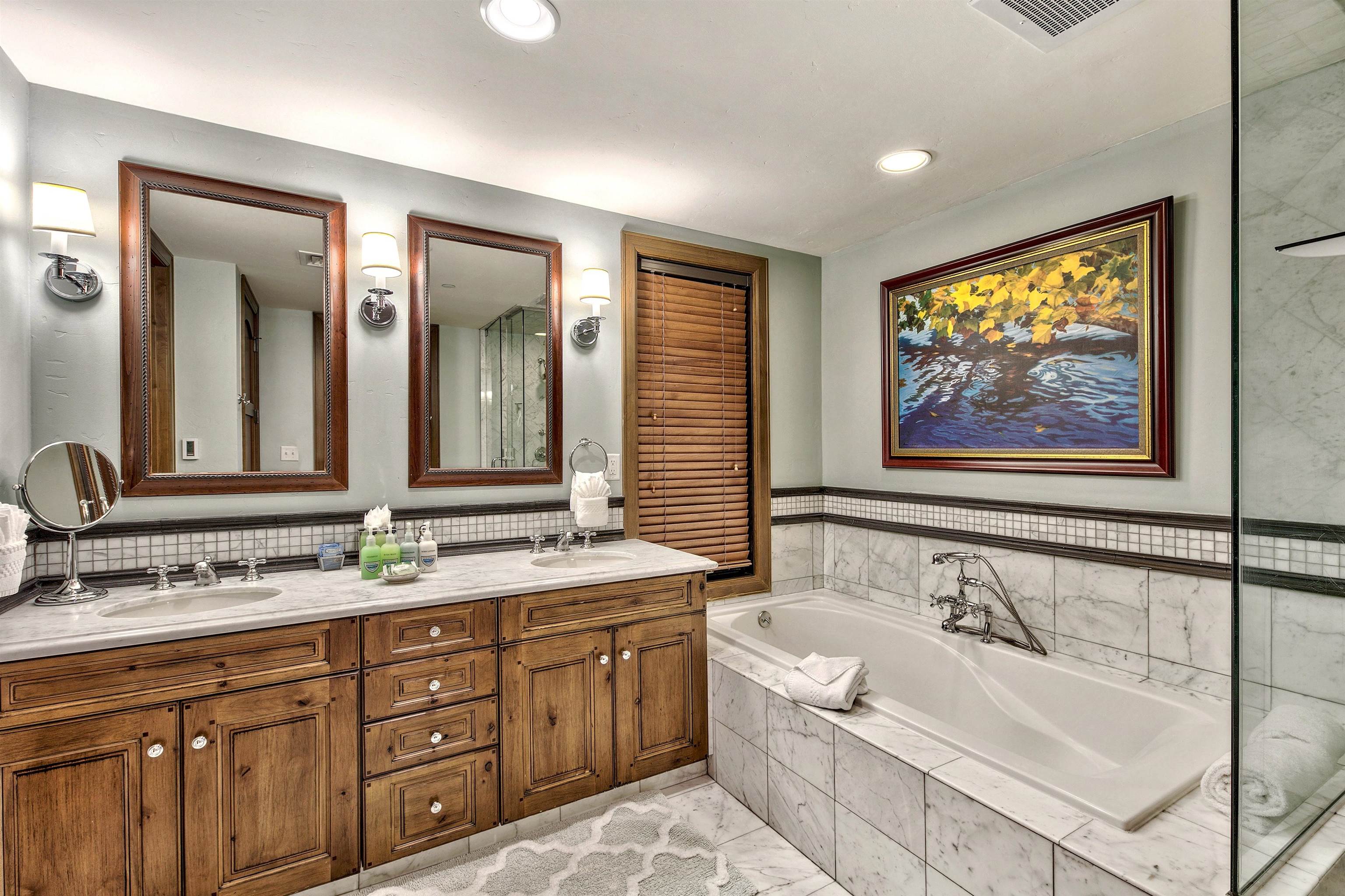6750 N North Lake Boulevard # D Unit: #1 D