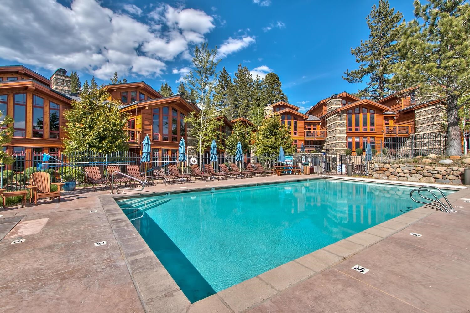 6750 N North Lake Boulevard # 13F Unit: #13F