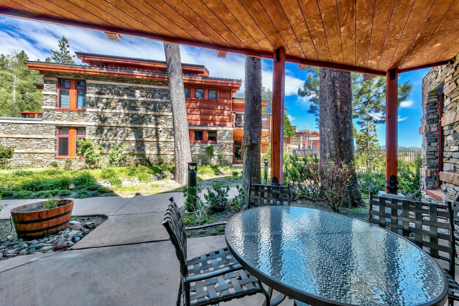 6750 N North Lake Boulevard # 13F Unit: #13F