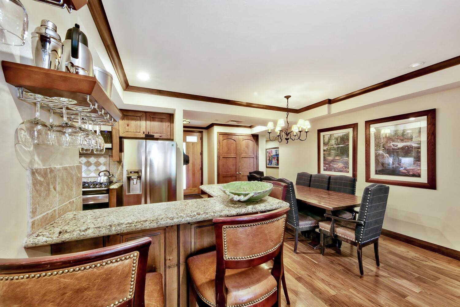6750 N North Lake Boulevard # 13F Unit: #13F