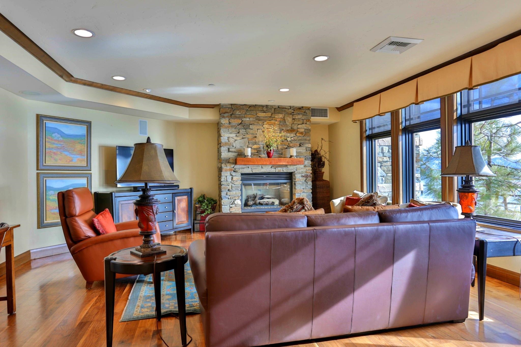 6750 North Lake Boulevard # 1E Unit: #1E